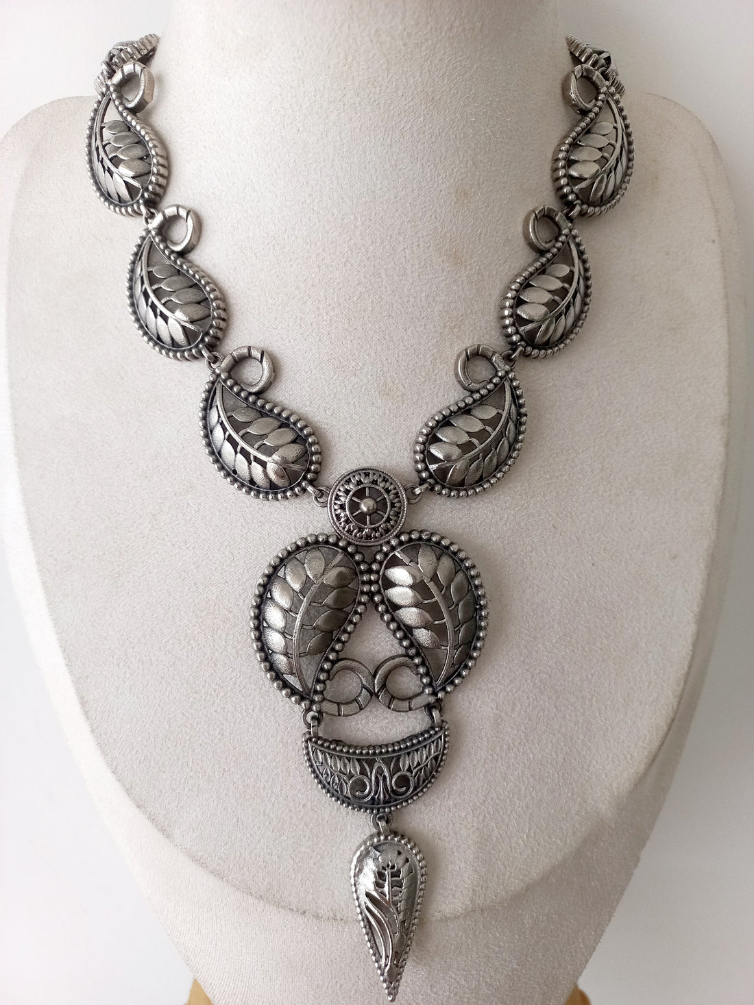 Oxidized Silver Leaf Jewelry Set