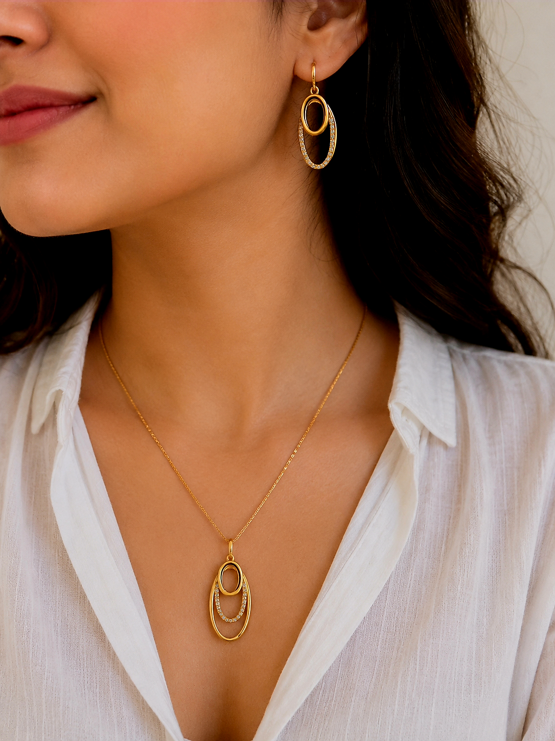 Elegant Gold Double Oval Pendant & Earrings Set