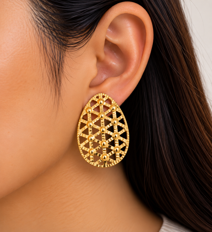 Ornate Gold Filigree Earring