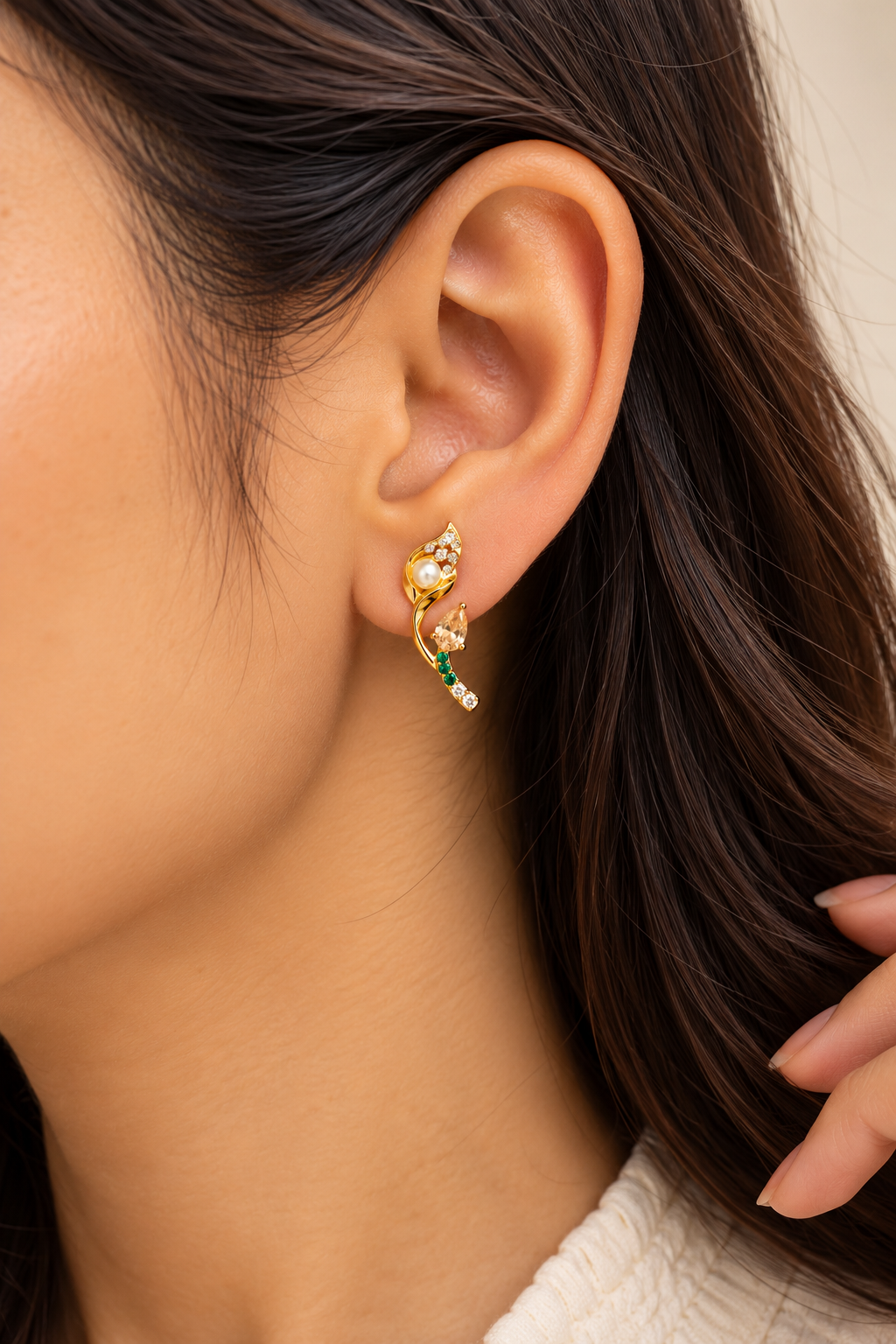 Emerald Pearl Vine Stud Earring