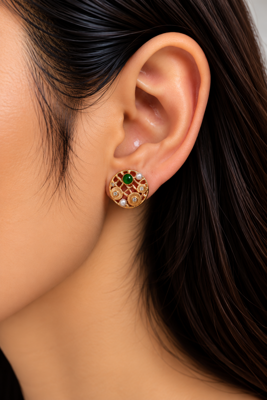 Emerald Pearl Mosaic Gold Stud Earring