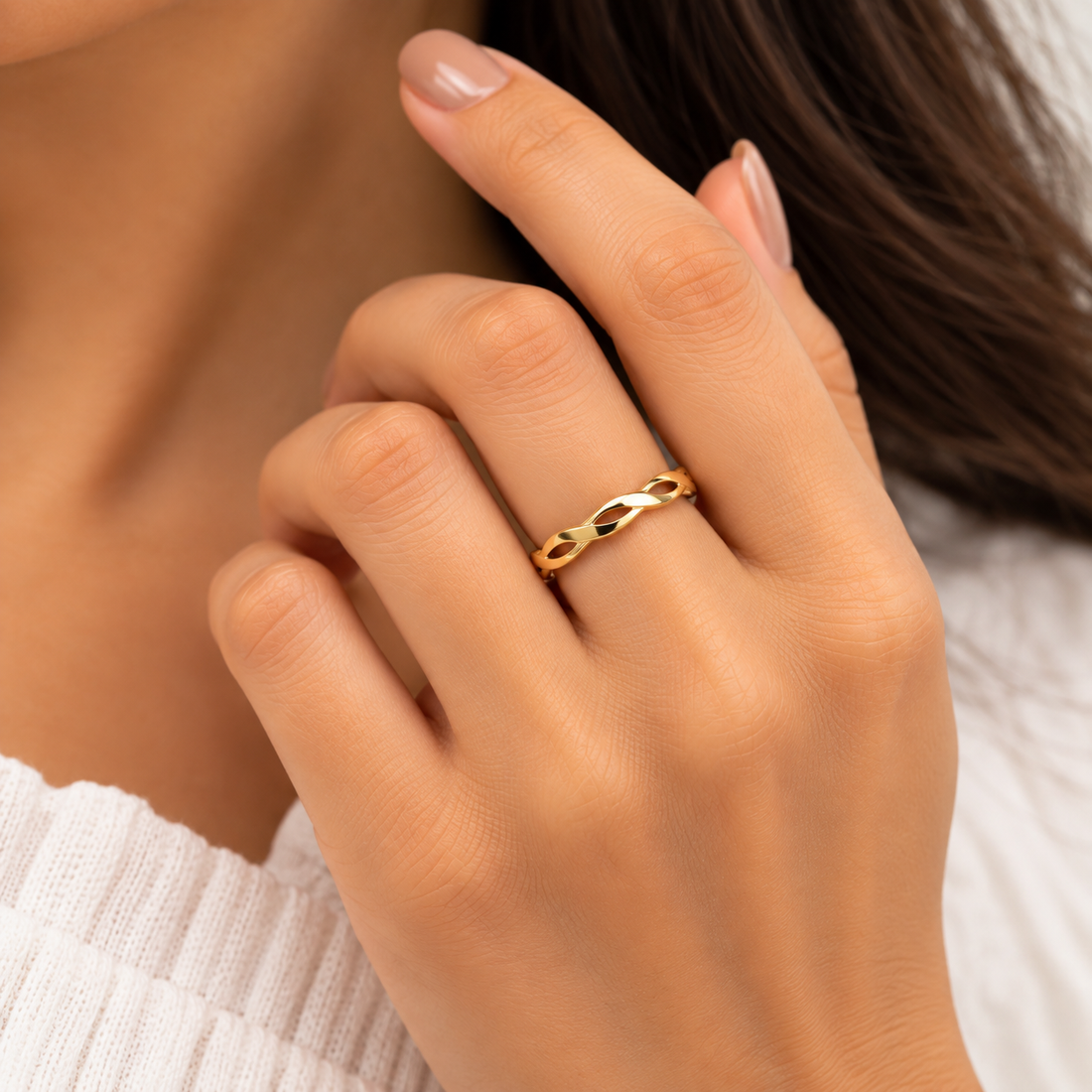 Intertwined Wave Gold Ring