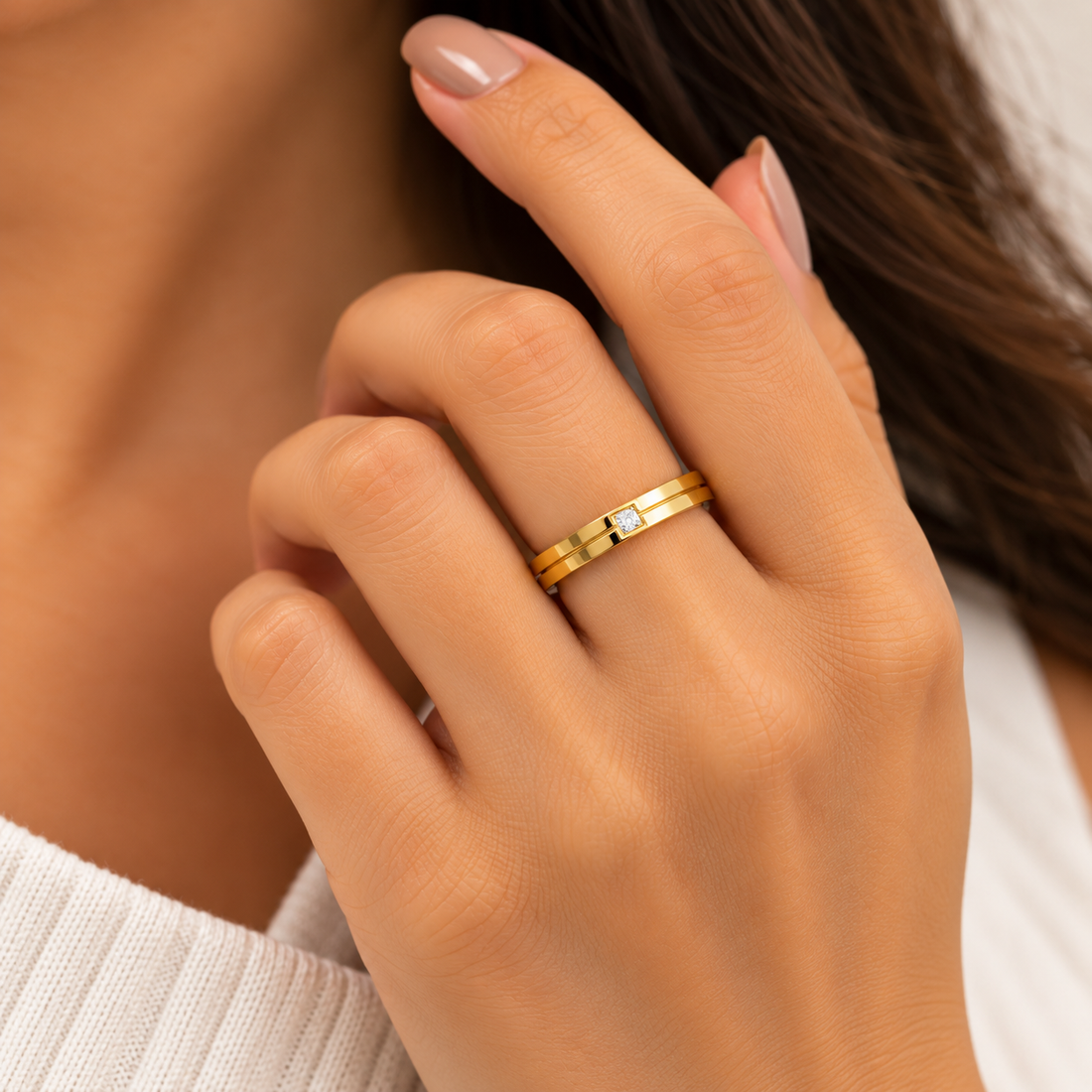 Minimal Solitaire Double Band Gold Ring