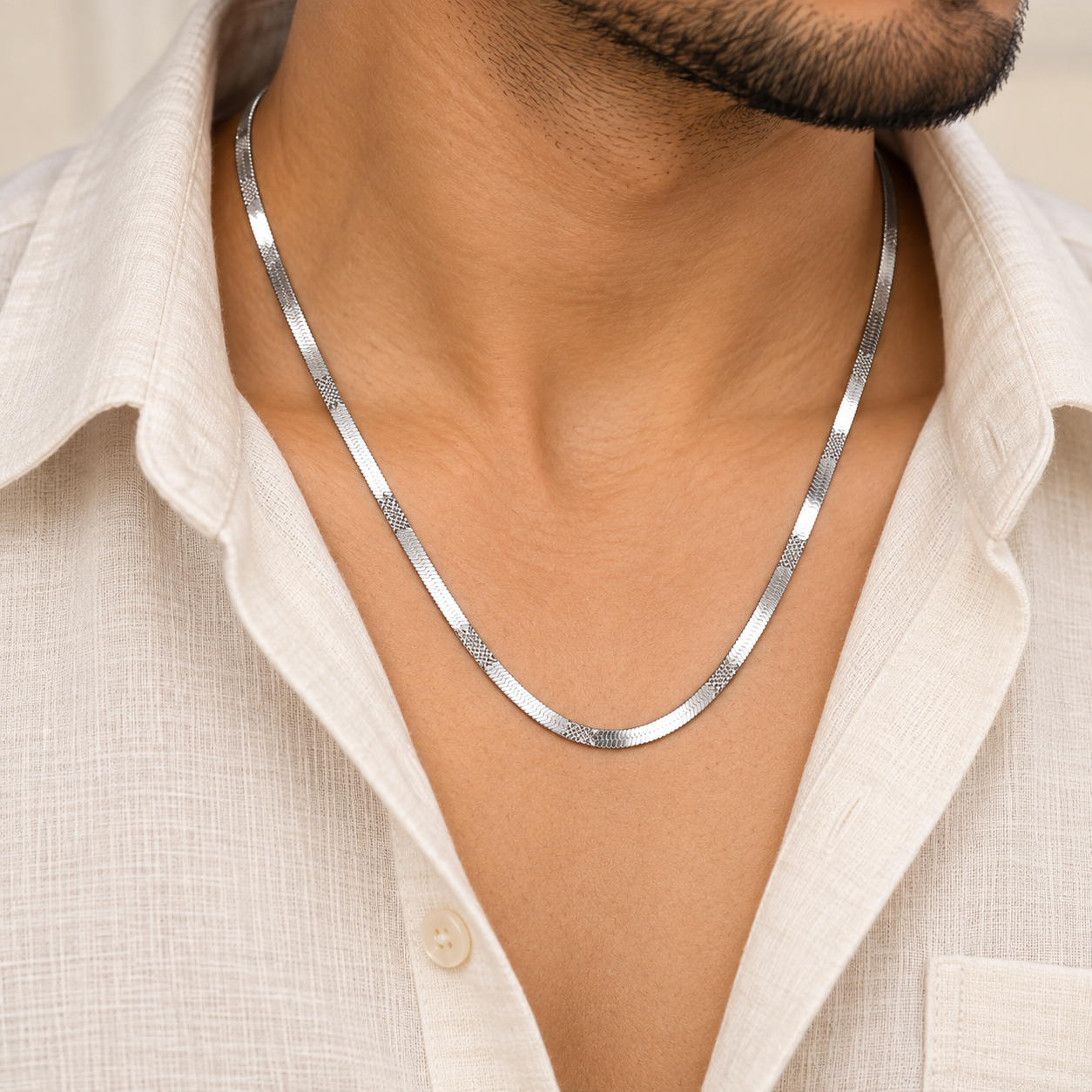 Men’s Sleek Silver Herringbone Chain