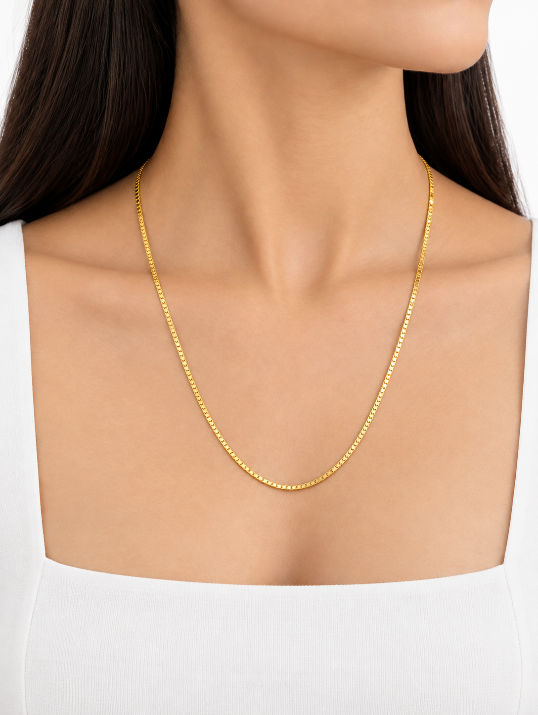 Elegant Gold Sleek Chain Necklace