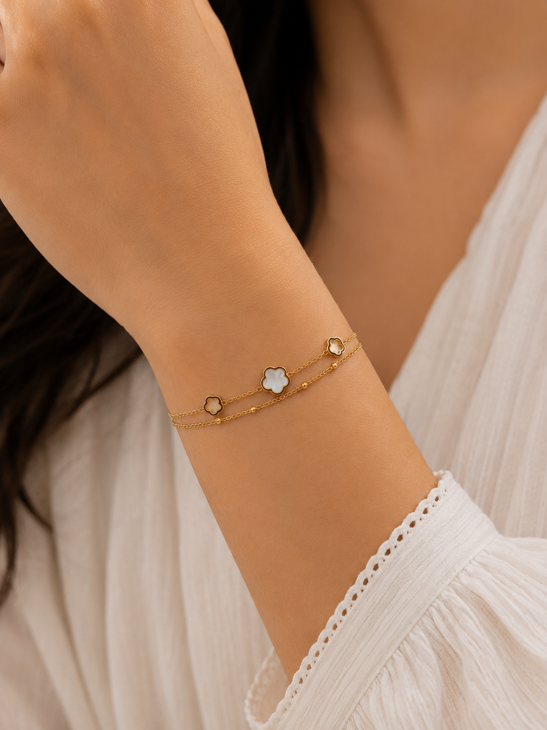 White Clover Double-Layer Gold Bracelet